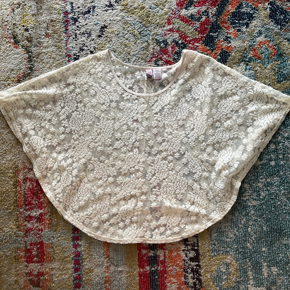 Size Small Love on A Hanger Lace Top